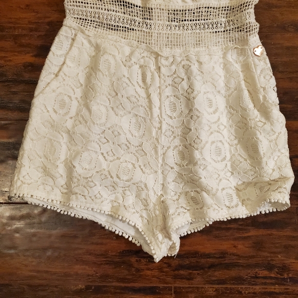 White Lace 'Kendall & Kylie' Romper - Picture 3 of 5